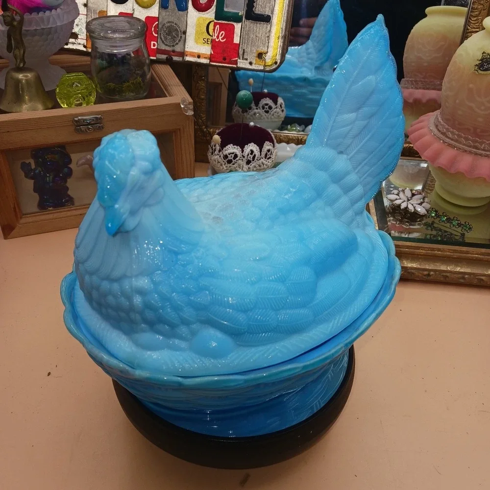 Vintage VALLERYSTHAL Blue Slag Glass Hen On Nest Covered Dish 8.5